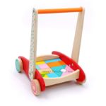 Un Pousseur Bébé - Baukasten aus Holz mit bunten Blöcken zum Bauen.