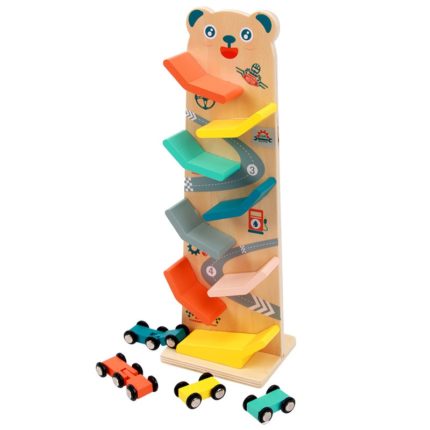 A Rampe en Bois Votiures - Piste de Course pour Tout-Petits bietet Animationen für Kleinkinder an.