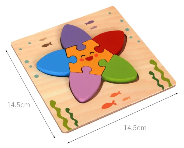 Ein Holzpuzzle mit Fischen und Fischen darauf.